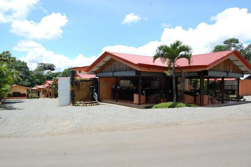 Hotel Amjeco San Isidro De El General Exteriör bild