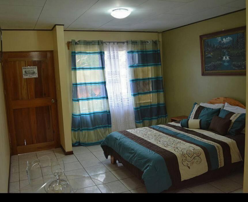 Hotel Amjeco San Isidro De El General Exteriör bild